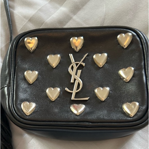Beautiful Saint Laurent leather studded crossbody bag! - Picture 6 of 7